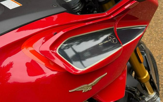 2025 Moto Guzzi V100 Mandello Wind Tunnel