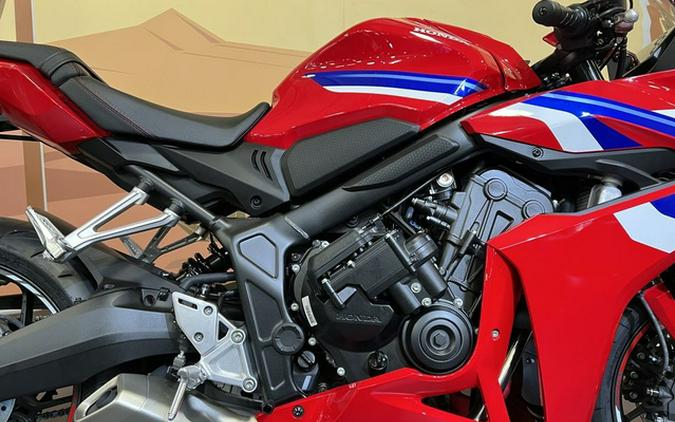 2026 Honda CBR650R E-Clutch