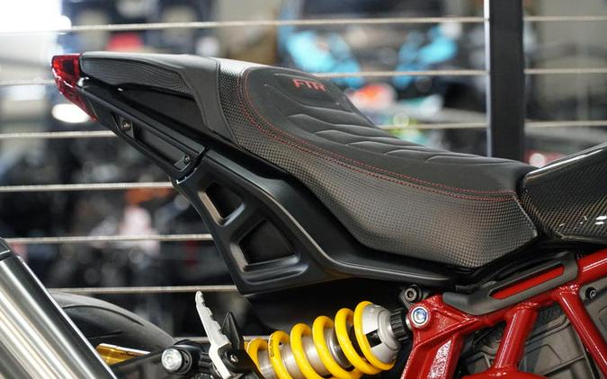 2024 Indian Motorcycle® FTR R Carbon Carbon Fiber