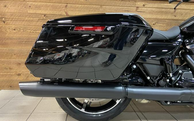 2025 Harley-Davidson® Road Glide® Vivid Black - Black Finish FLTRX