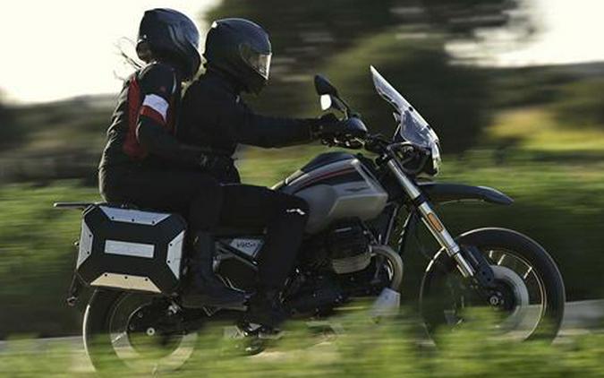 2023 Moto Guzzi V85 TT Travel