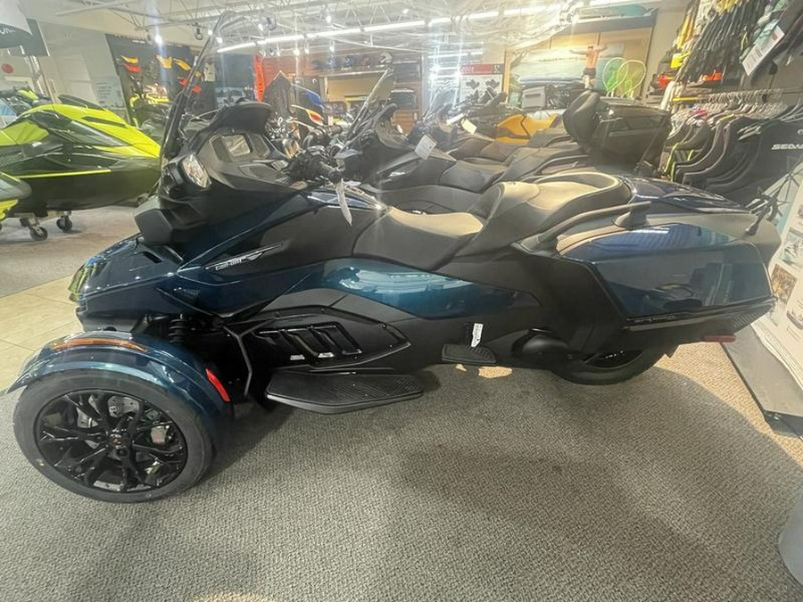 2022 Can-Am® Spyder RT Rotax