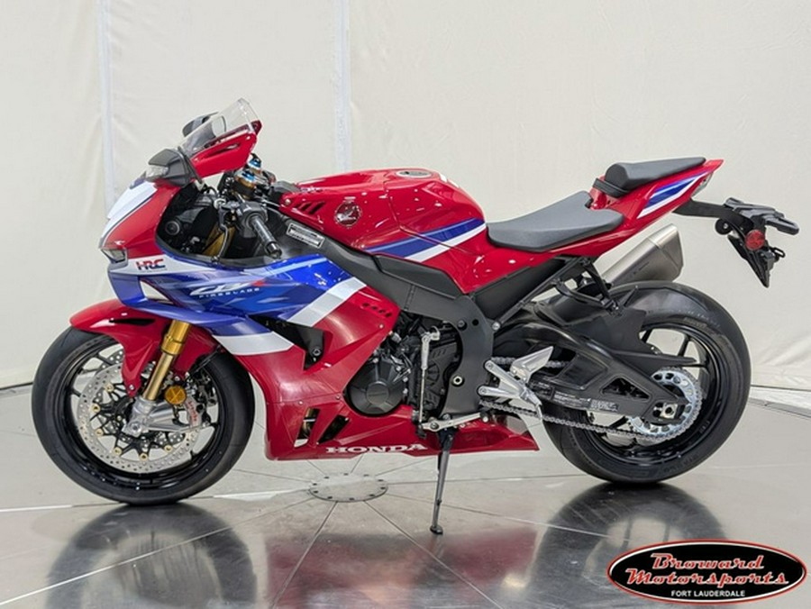 2026 Honda CBR1000RR-R Fireblade SP