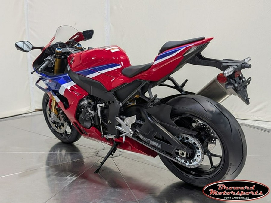 2026 Honda CBR1000RR-R Fireblade SP