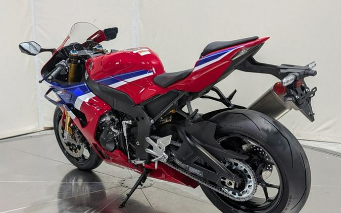 2026 Honda CBR1000RR-R Fireblade SP