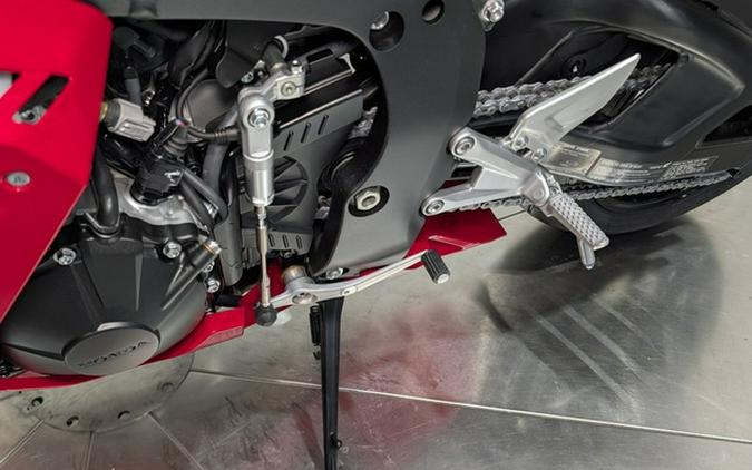 2026 Honda CBR1000RR-R Fireblade SP