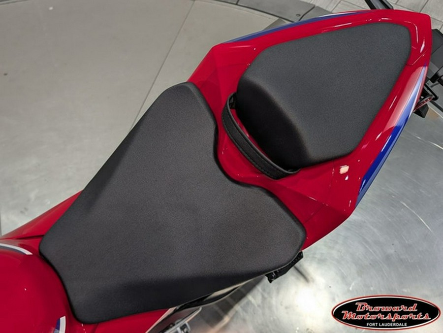 2026 Honda CBR1000RR-R Fireblade SP