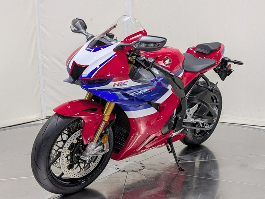 2026 Honda CBR1000RR-R Fireblade SP