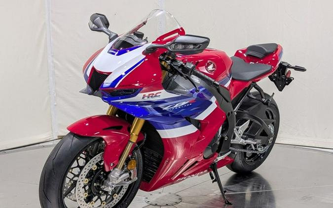 2026 Honda CBR1000RR-R Fireblade SP