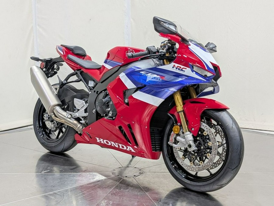 2026 Honda CBR1000RR-R Fireblade SP