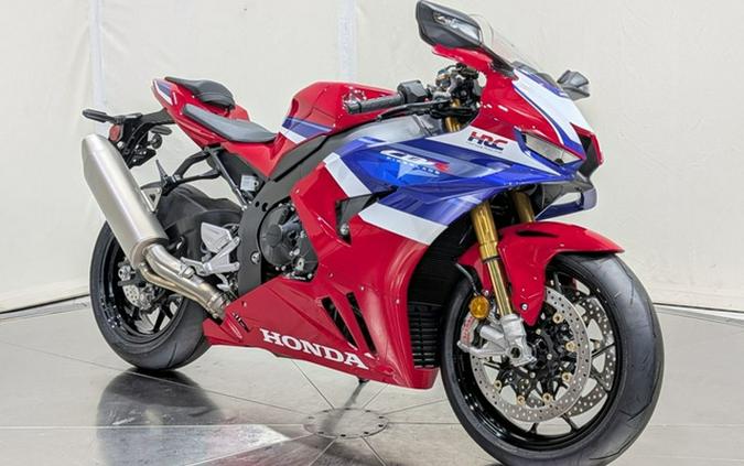 2026 Honda CBR1000RR-R Fireblade SP
