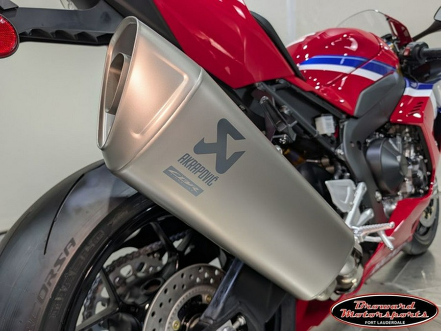 2026 Honda CBR1000RR-R Fireblade SP