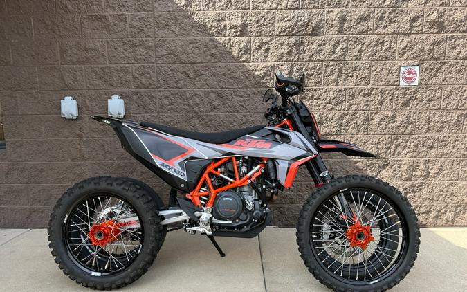 2019 KTM 690 SMC R