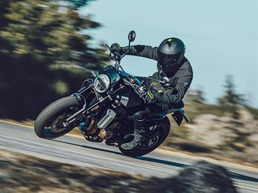 2025 Husqvarna Svartpilen 801