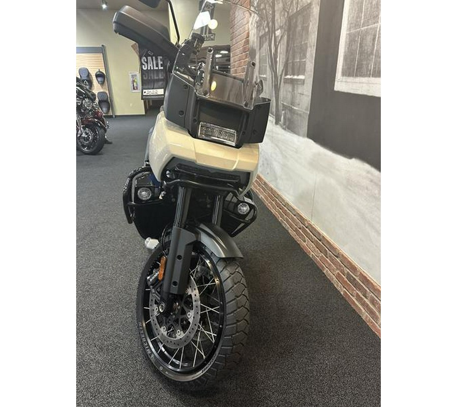 2022 Harley-Davidson® RA1250S - Pan America™ 1250 Special