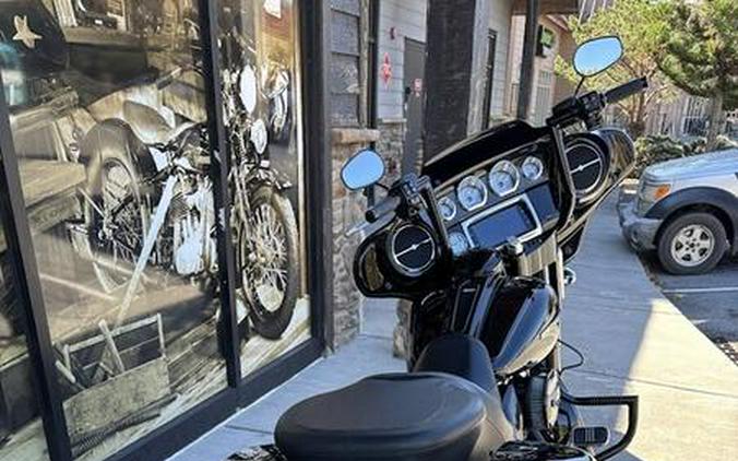 2015 Harley-Davidson® FLHXS - Street Glide® Special