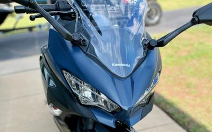 2023 Kawasaki Ninja® 400 Metallic Magnetic Dark Gray/Twilight Blue