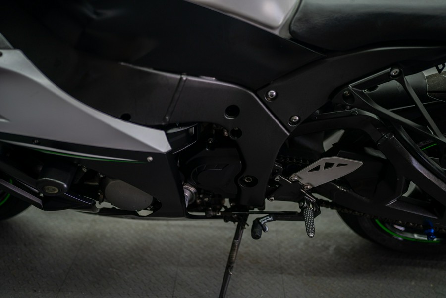 2014 Kawasaki Ninja® ZX™-10R ABS