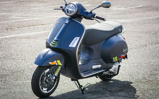 2023 Vespa GTS Super 300 Tech