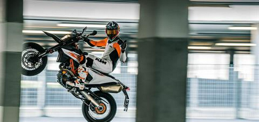 2019 KTM 690 SMC R