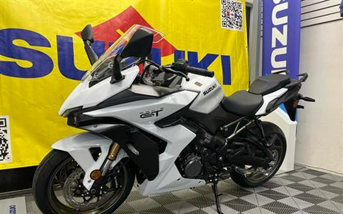 2026 Suzuki GSX-S1000GT+