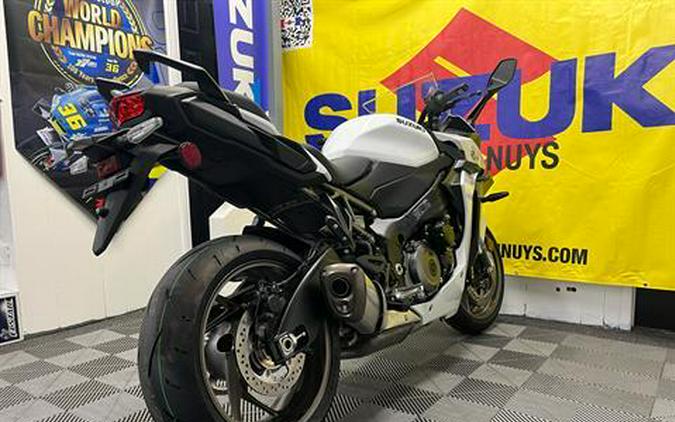 2026 Suzuki GSX-S1000GT+