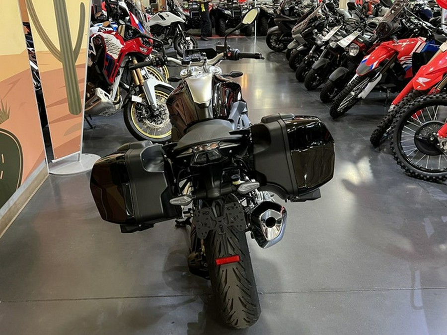 2023 BMW R 1250 R Triple Black
