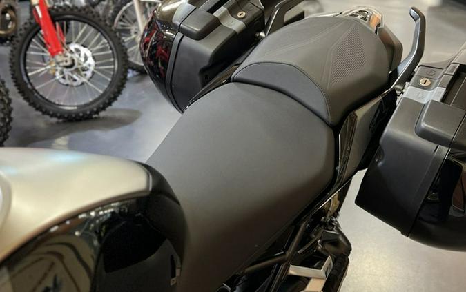 2023 BMW R 1250 R Triple Black