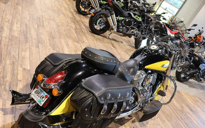 2019 Indian Motorcycle® Chief® Vintage Icon Series Thunder Black/Indian Motorcycle Yellow