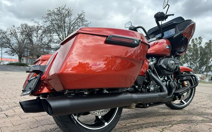 FLTRX 2024 Road Glide™