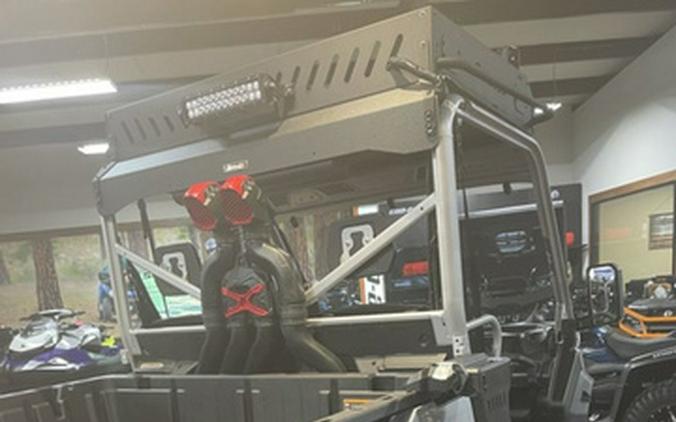 2025 Can-Am Defender X Mr HD10 Hyper Silver & Legion Red