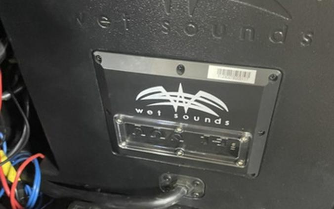 2025 Can-Am Defender X Mr HD10 Hyper Silver & Legion Red