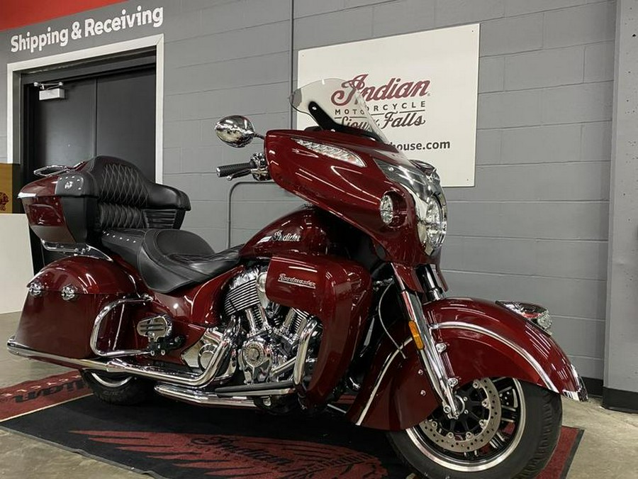 2017 Indian Motorcycle® Roadmaster® Burgundy Metallic
