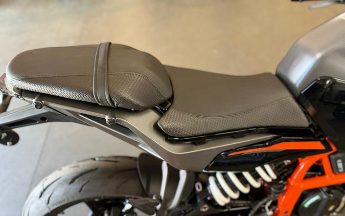 2026 KTM 390 Duke