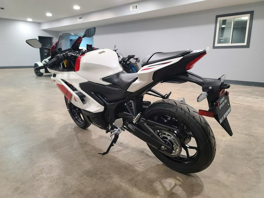 2026 Yamaha YZF R3 70Th Anniversary Edition