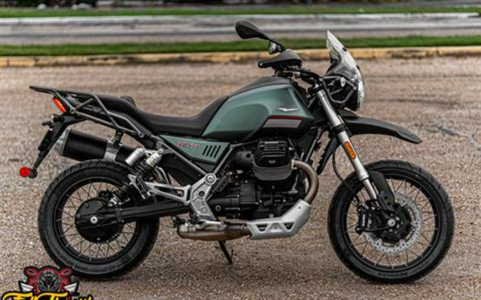 2023 Moto Guzzi V85 TT