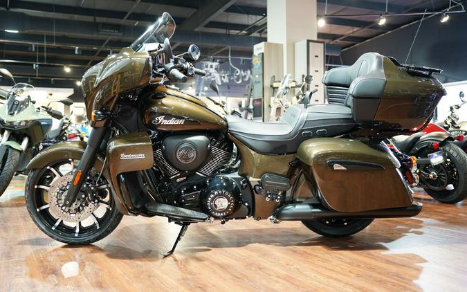 2023 Indian Motorcycle Roadmaster® Dark Horse®