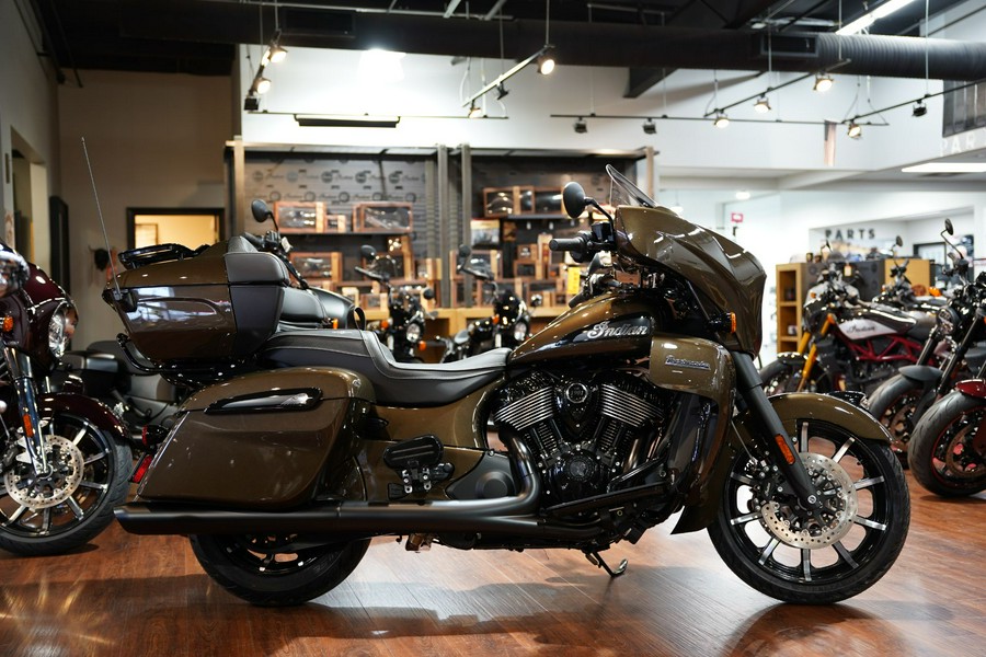 2023 Indian Motorcycle Roadmaster® Dark Horse®