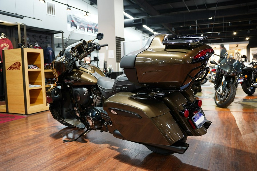 2023 Indian Motorcycle Roadmaster® Dark Horse®