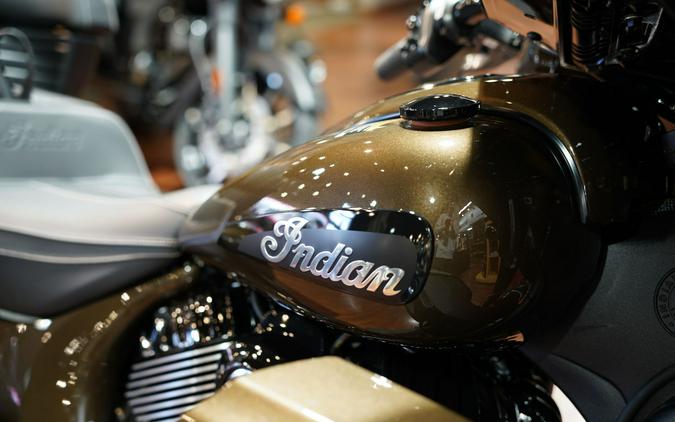 2023 Indian Motorcycle Roadmaster® Dark Horse®