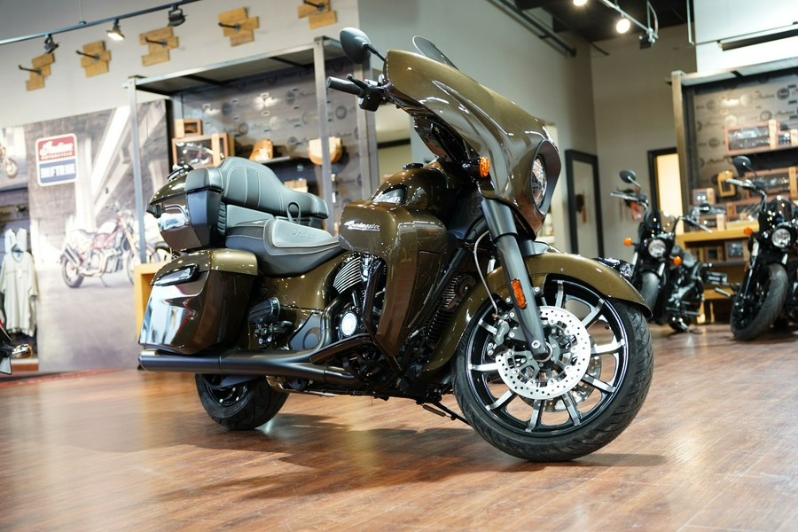 2023 Indian Motorcycle Roadmaster® Dark Horse®