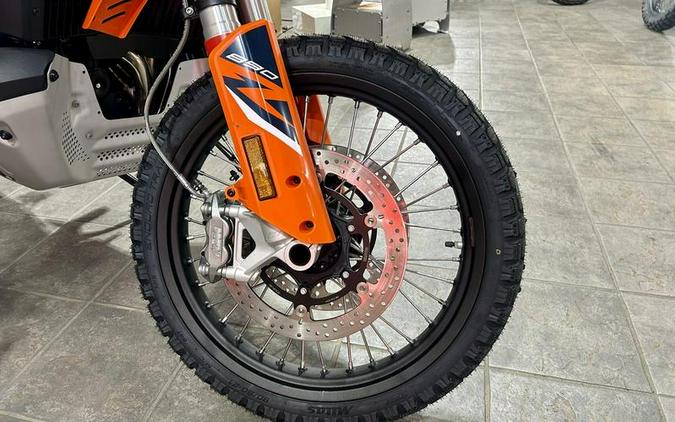 2024 KTM 890 Adventure R