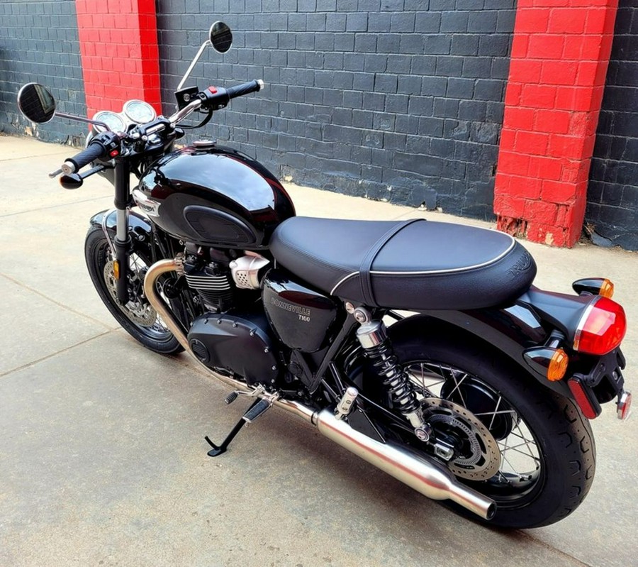 2022 Triumph Bonneville T100 Jet Black