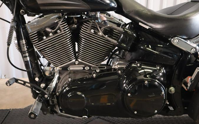 2017 Harley-Davidson Breakout