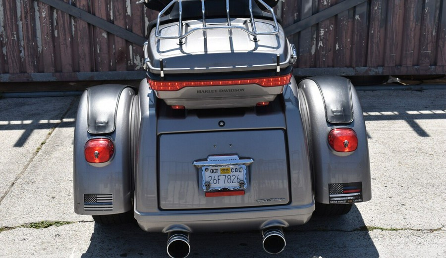 2016 Harley-Davidson® Tri Glide Ultra FLHTCUTG