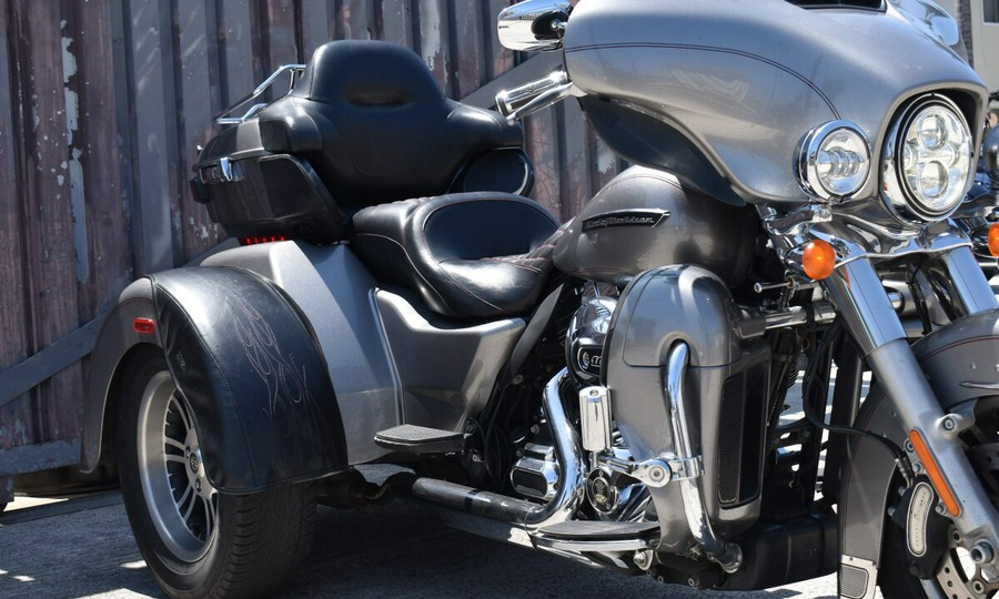 2016 Harley-Davidson® Tri Glide Ultra FLHTCUTG