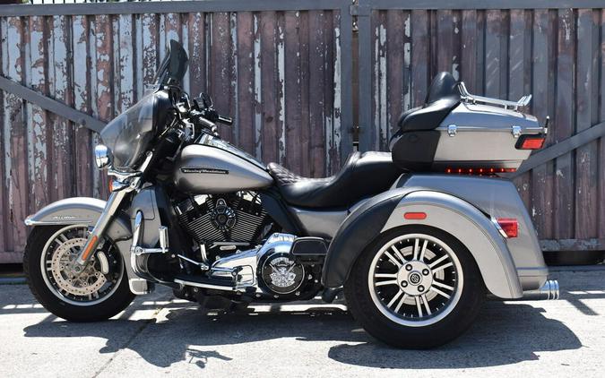 2016 Harley-Davidson® Tri Glide Ultra FLHTCUTG