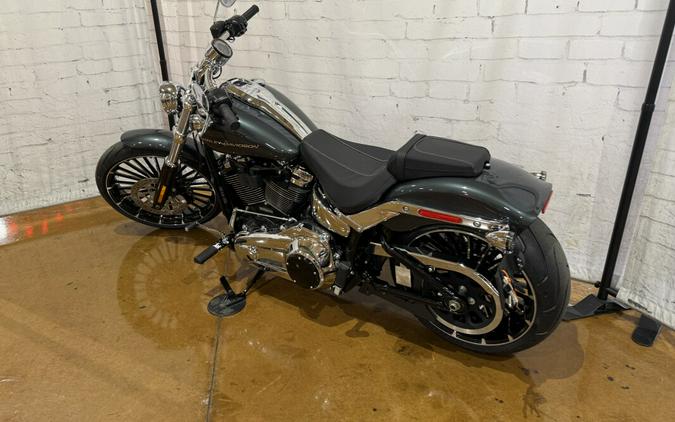 2026 Harley-Davidson® Breakout® FXBR 0034593740 Iron Horse Metallic