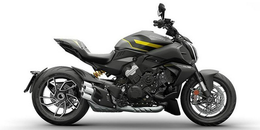 2026 Ducati Diavel V4