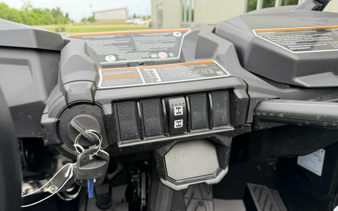 2025 Can-Am Maverick Trail DPS 1000R